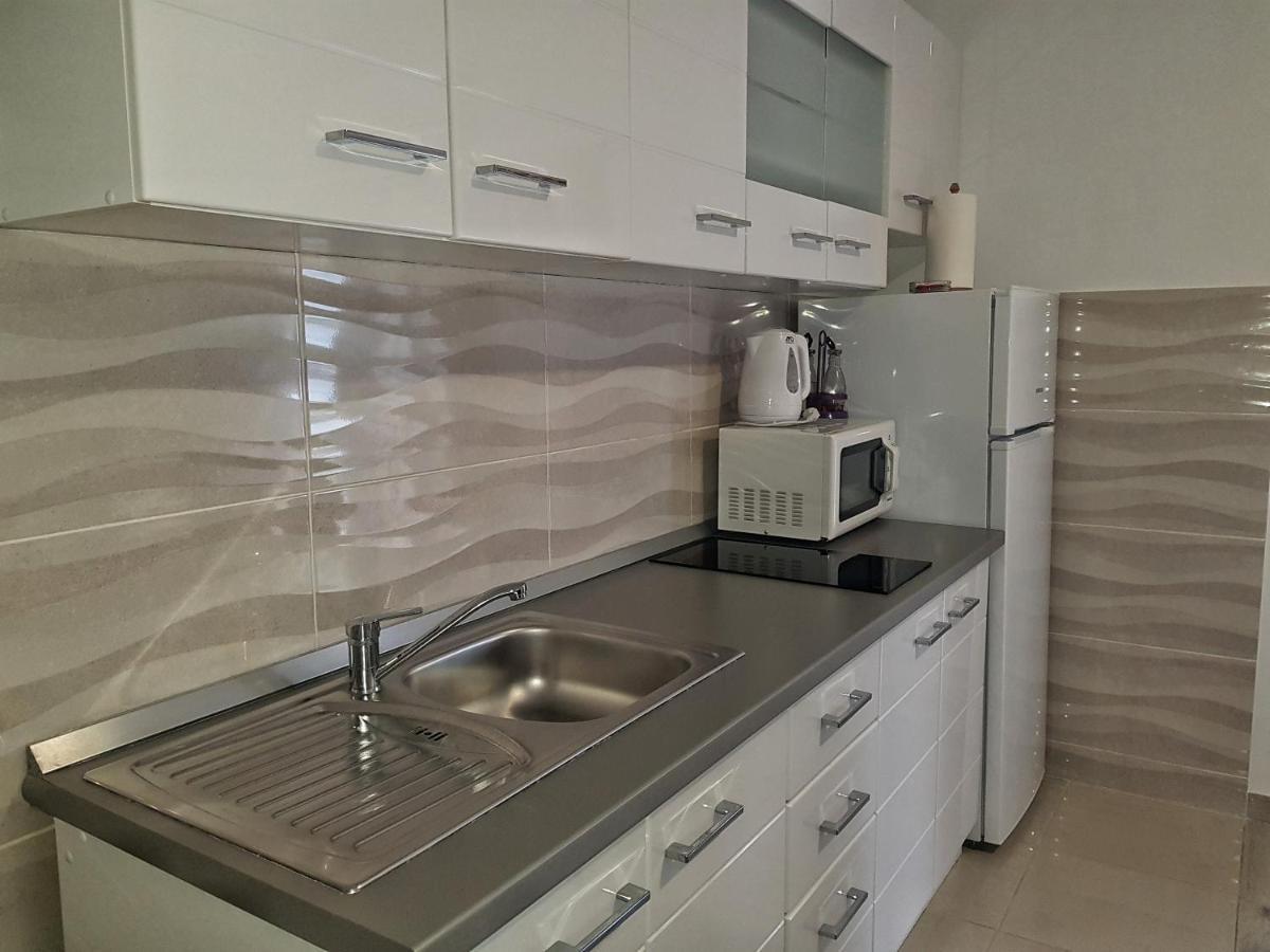 Apartman Nela Apartment Kastel Sucurac Luaran gambar