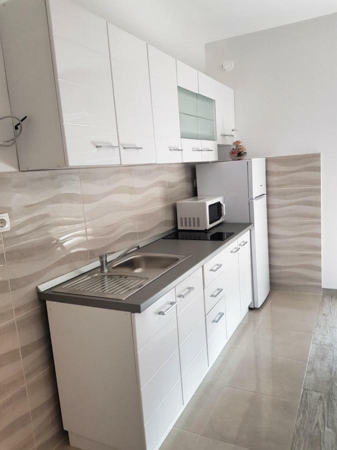 Apartman Nela Apartment Kastel Sucurac Luaran gambar